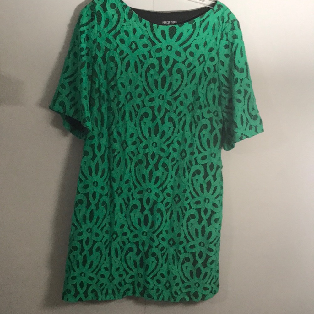 Perceptions green lace dress size 16